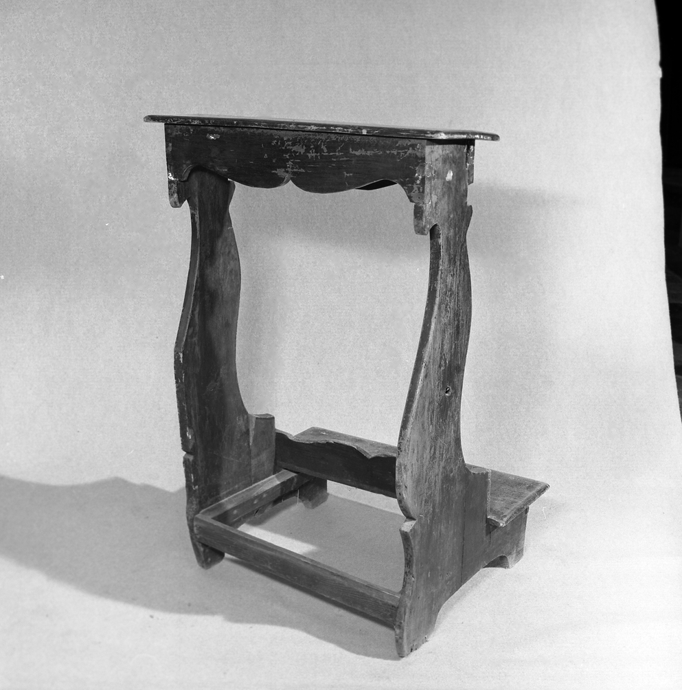 inginocchiatoio - ambito italiano (sec. XIX)