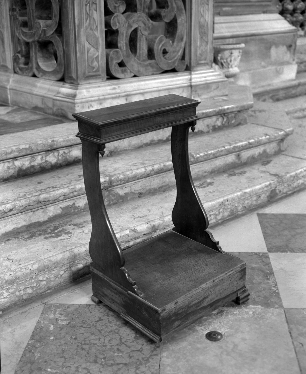 inginocchiatoio - ambito veneto (sec. XVIII)
