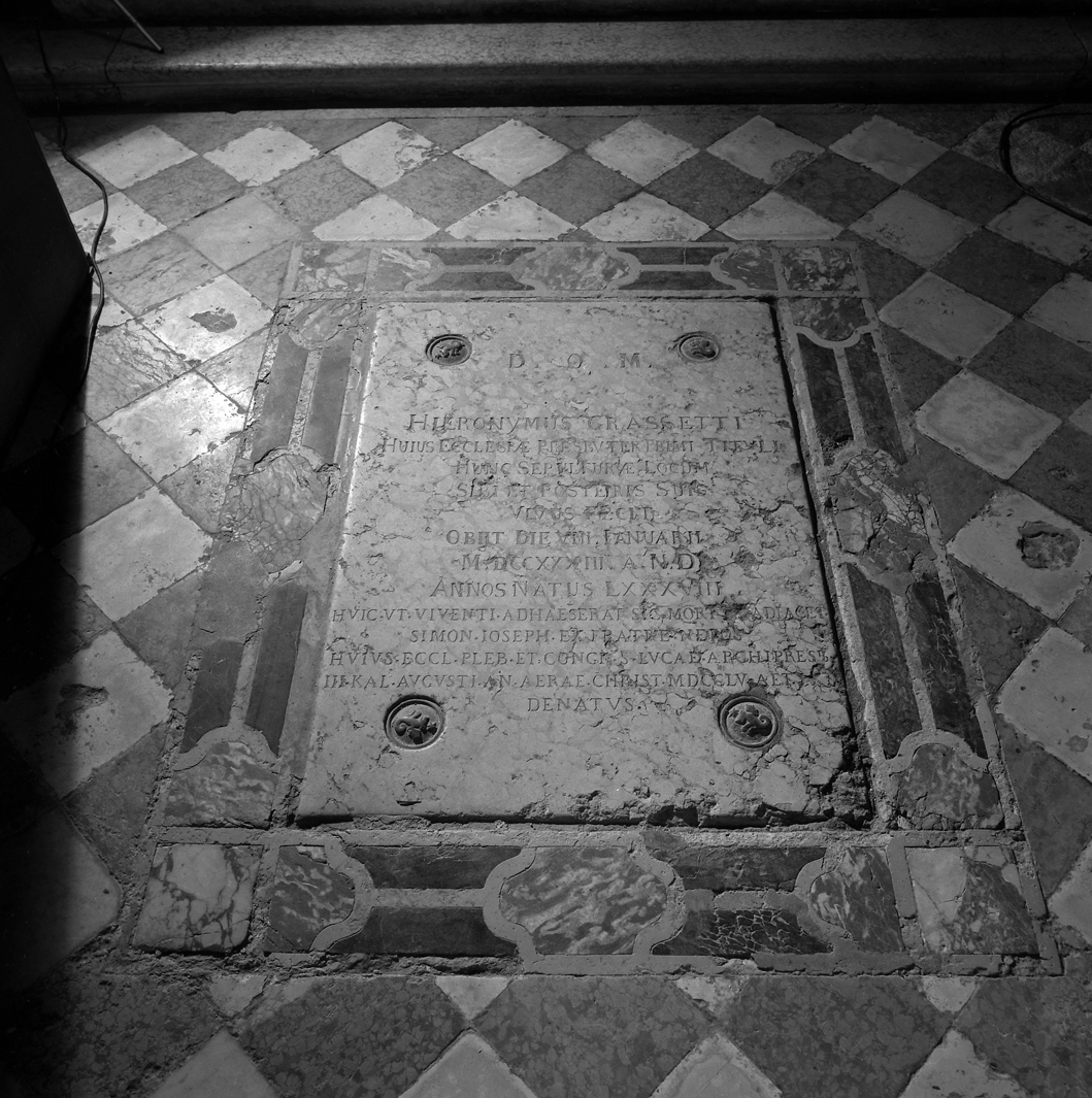 lapide tombale - ambito veneto (sec. XVIII)