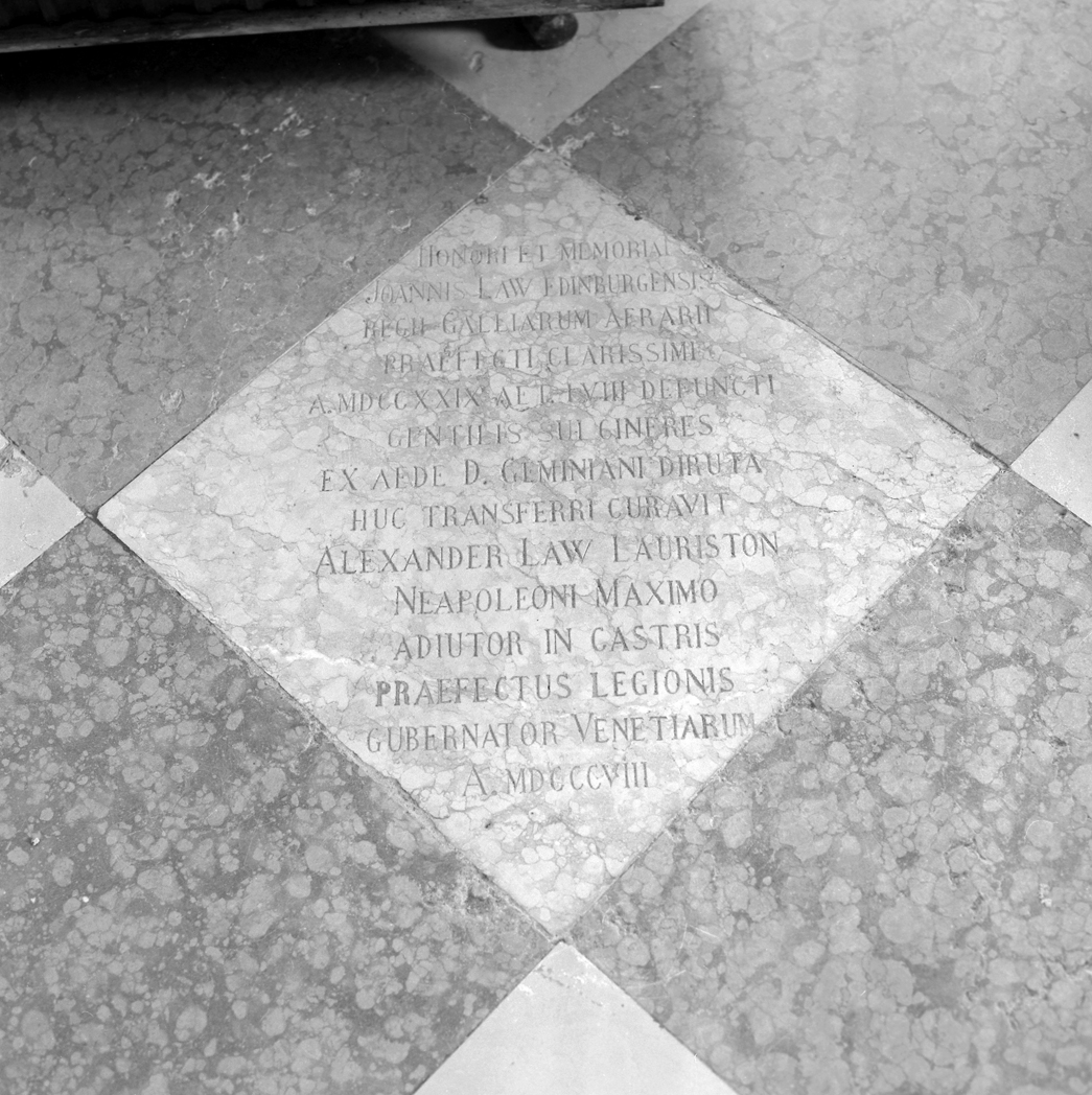 lapide tombale - ambito veneto (sec. XVIII)