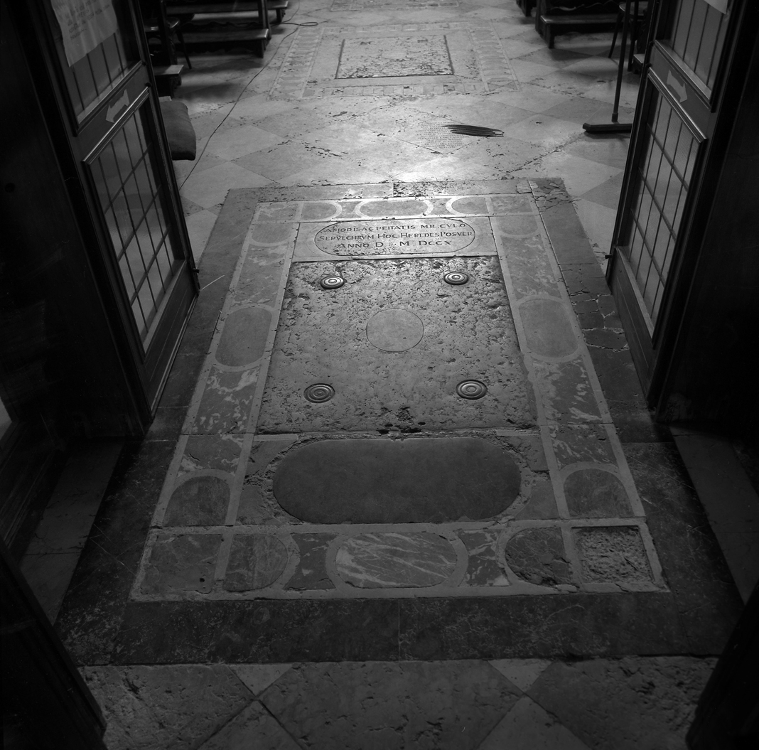 lapide tombale - ambito veneto (sec. XVIII)