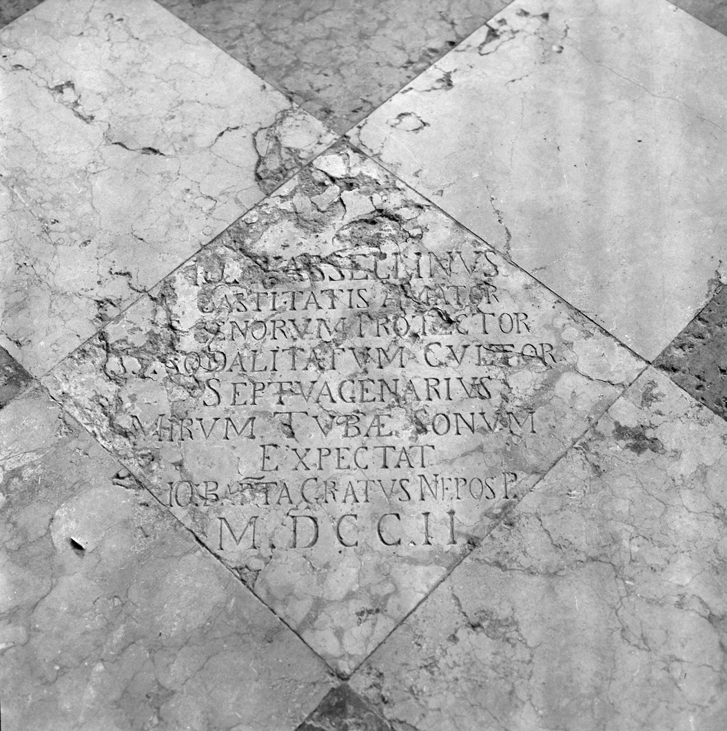 lapide tombale - ambito veneto (sec. XVIII)