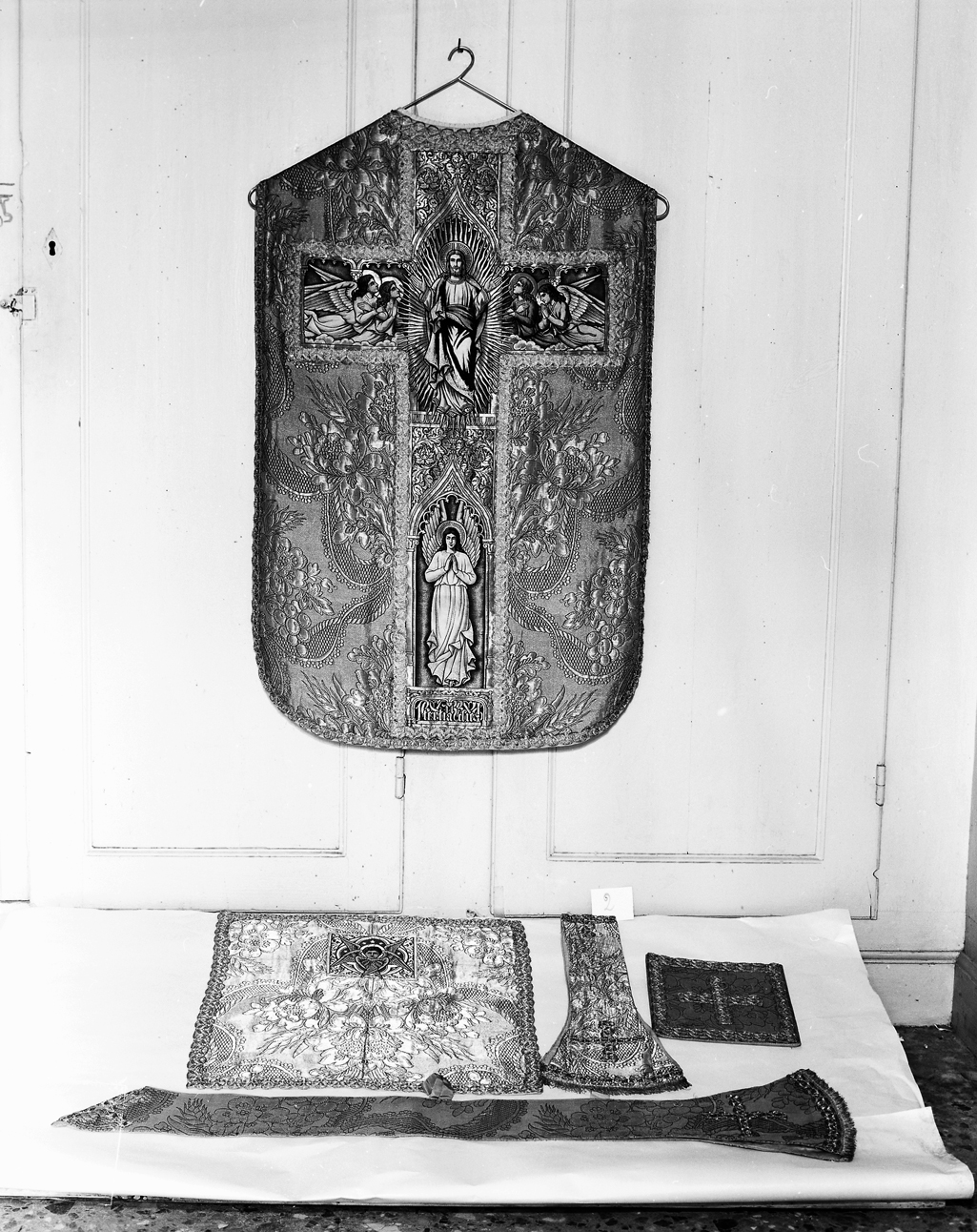 paramento liturgico, insieme - manifattura italiana (fine/inizio secc. XIX/ XX)