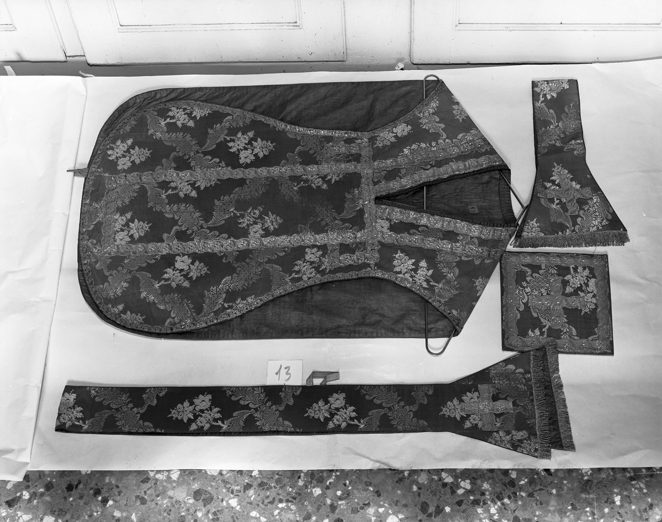 paramento liturgico, insieme - manifattura italiana (terzo quarto sec. XVIII)