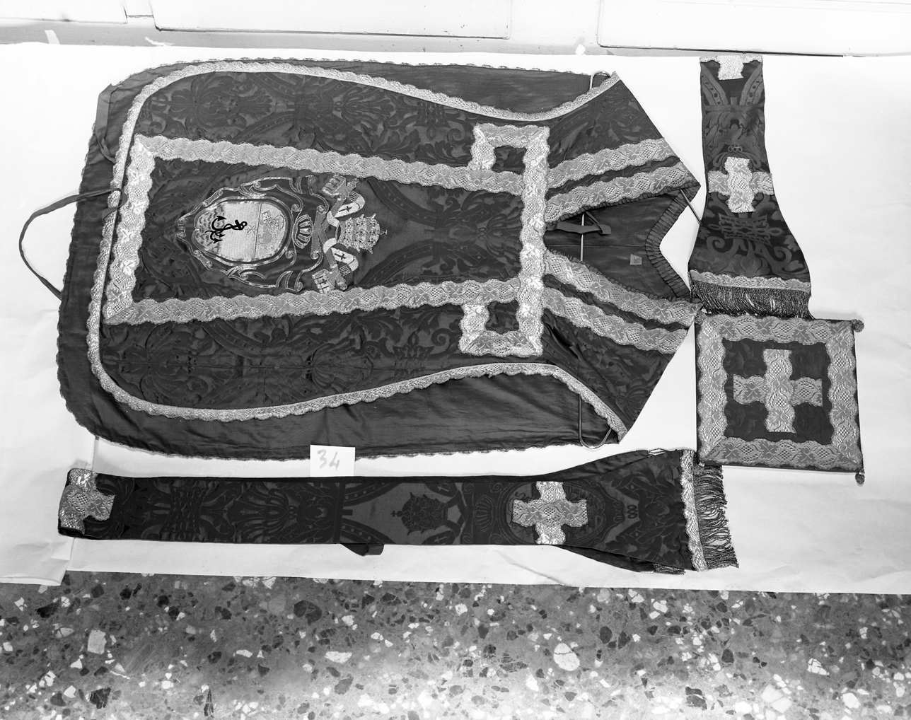 paramento liturgico, insieme - manifattura italiana (prima metà sec. XVIII)