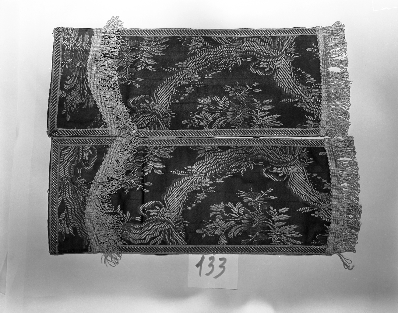 conopeo di tabernacolo - manifattura italiana (prima metà sec. XX)