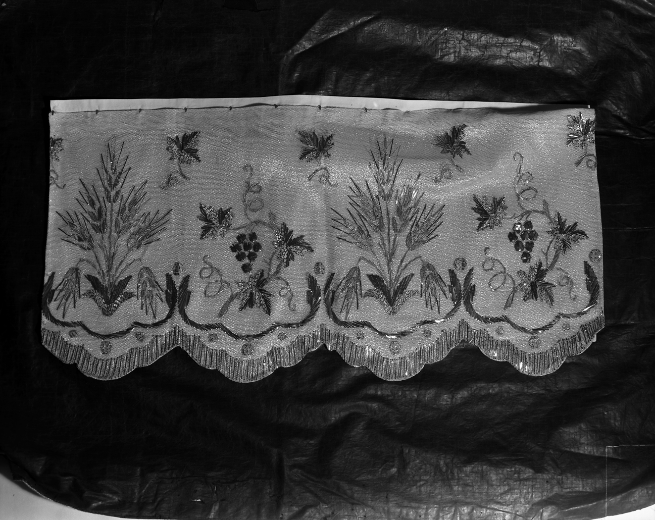 tovaglia d'altare - manifattura buranese (seconda metà sec. XIX)