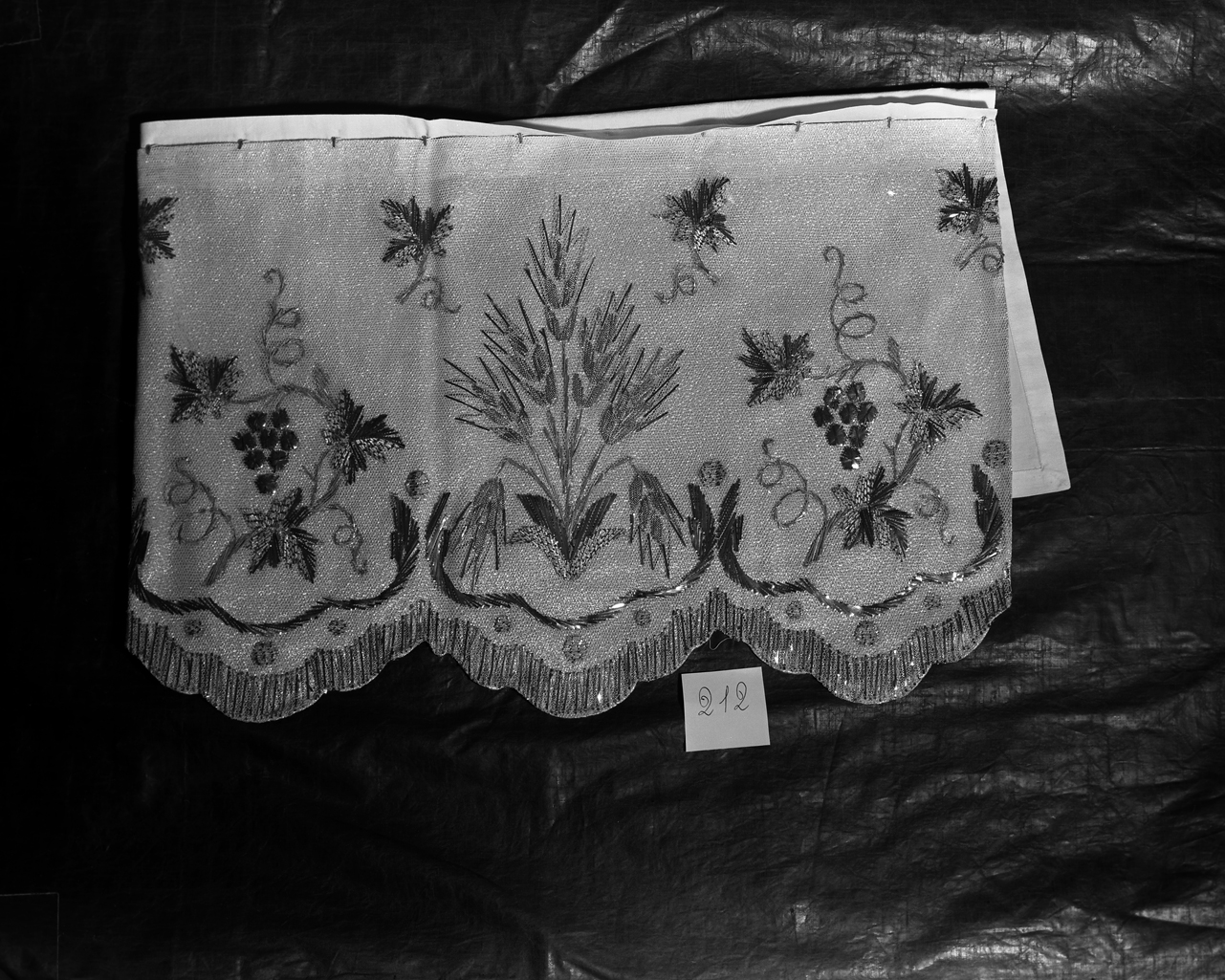 tovaglia d'altare - manifattura buranese (seconda metà sec. XIX)