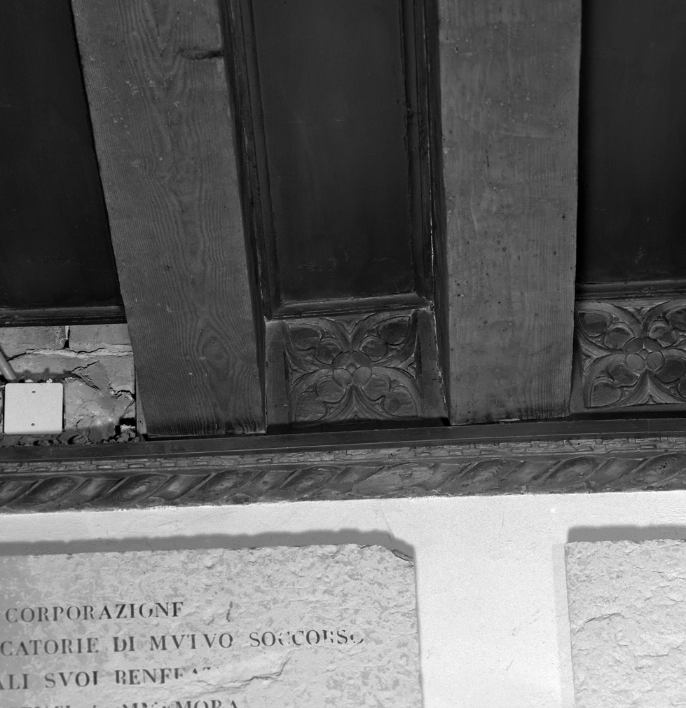 motivi decorativi floreali (soffitto) - ambito veneziano (sec. XIV)