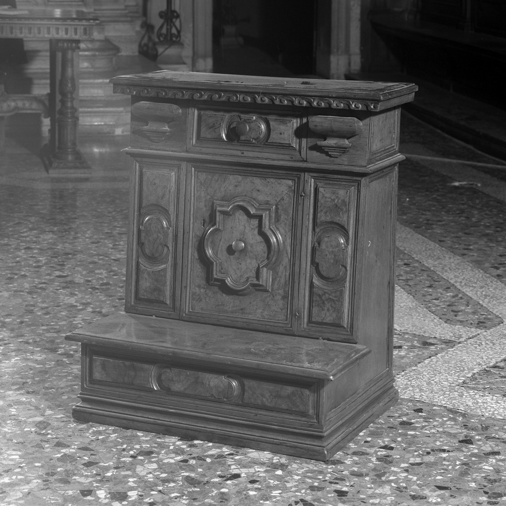 inginocchiatoio - ambito veneto (sec. XVIII)