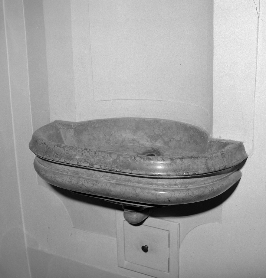 lavabo - ambito veneziano (sec. XVIII)