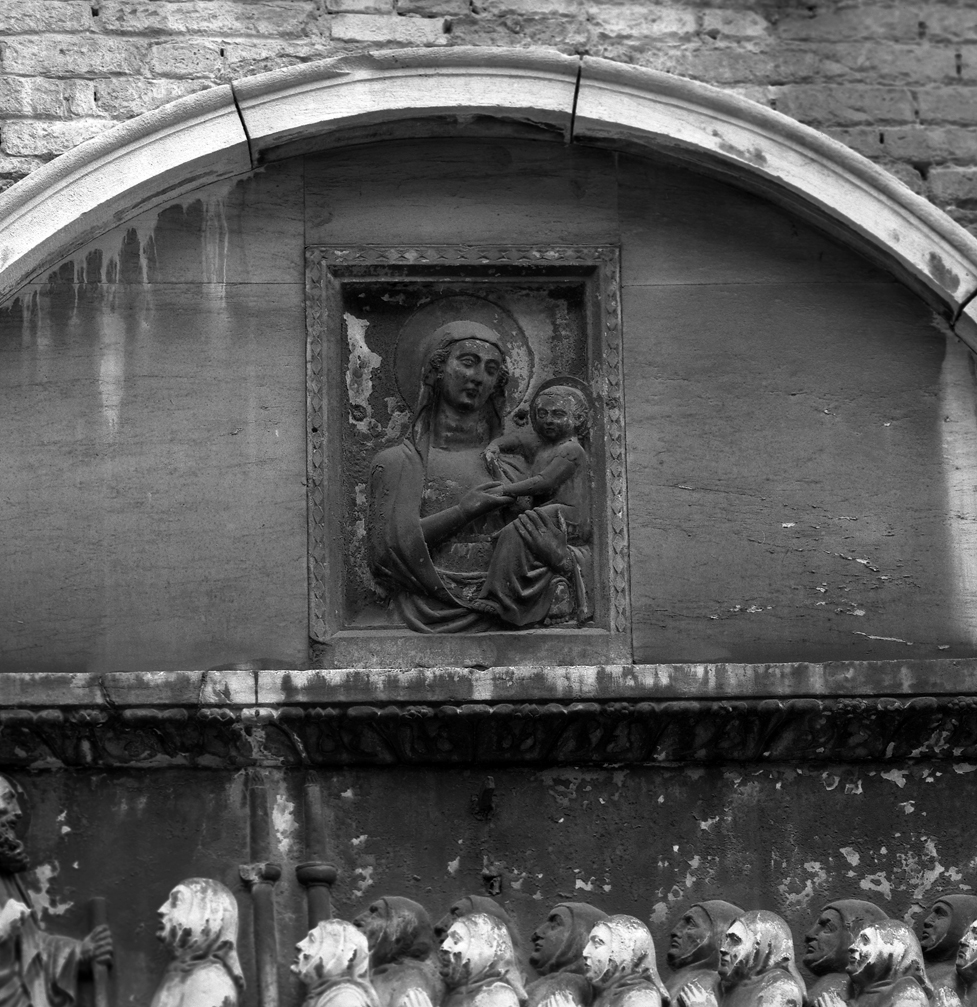 Madonna con Bambino (rilievo) - ambito veneto (sec. XIV)