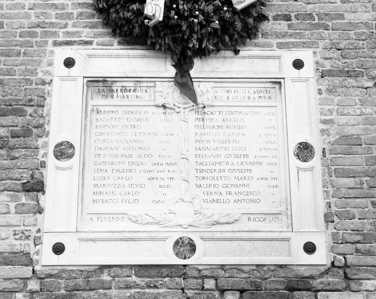 lapide commemorativa - ambito veneto (sec. XX)