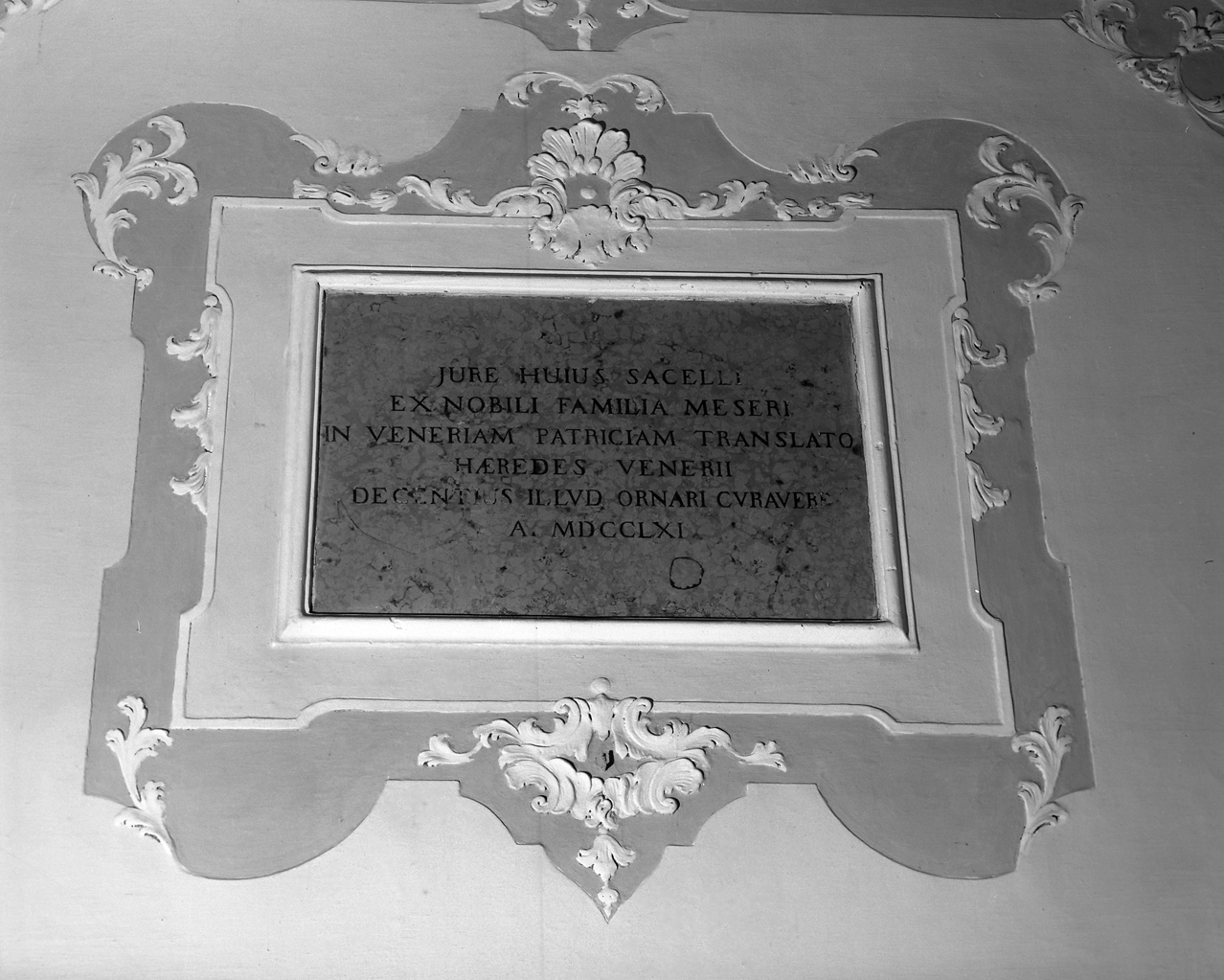 lapide tombale - ambito veneto (sec. XVIII)