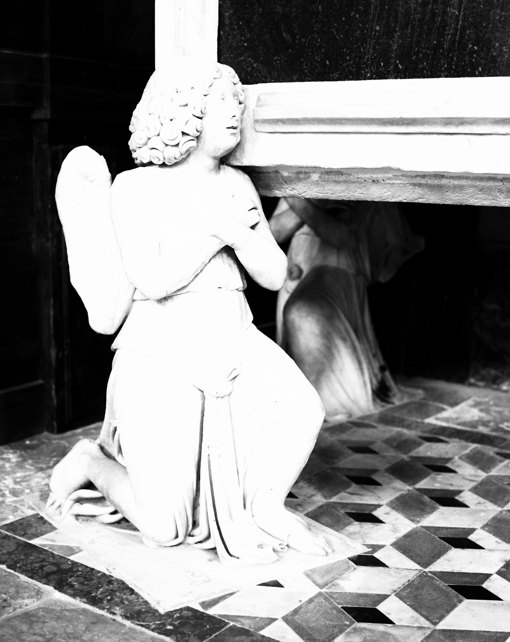 angelo (statua, elemento d'insieme) di Lombardo Tullio (sec. XV)