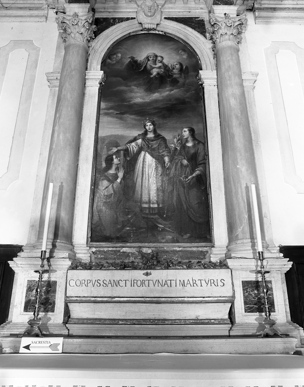 Santa Filomena, Santa Lucia, Sant'Agata e la Vergine col Bambino (pala) di Dusi Cosroe (prima metà sec. XIX)