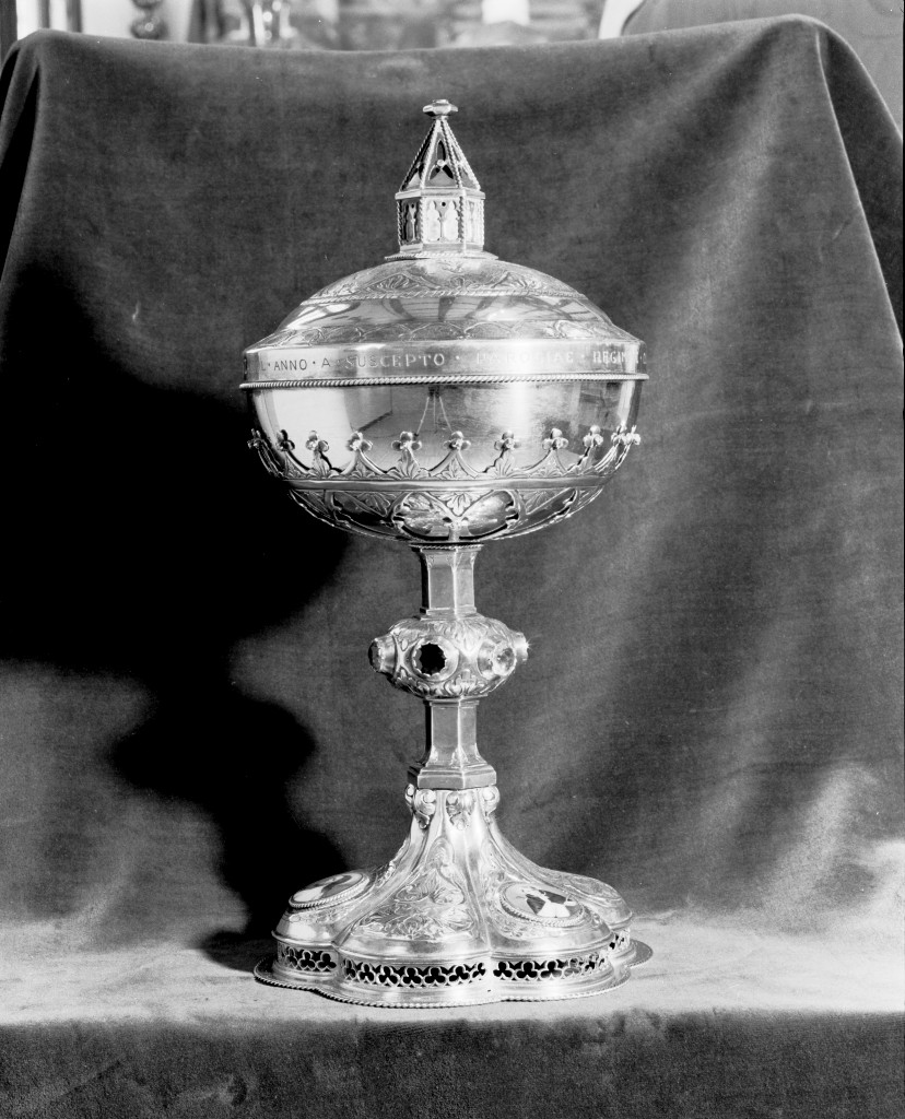 pisside - bottega veneta (prima metà sec. XX)