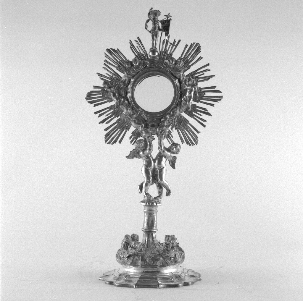 angeli con simboli eucaristici, Cristo Salvatore e cherubini (ostensorio) - ambito veneziano (prima metà sec. XVIII)