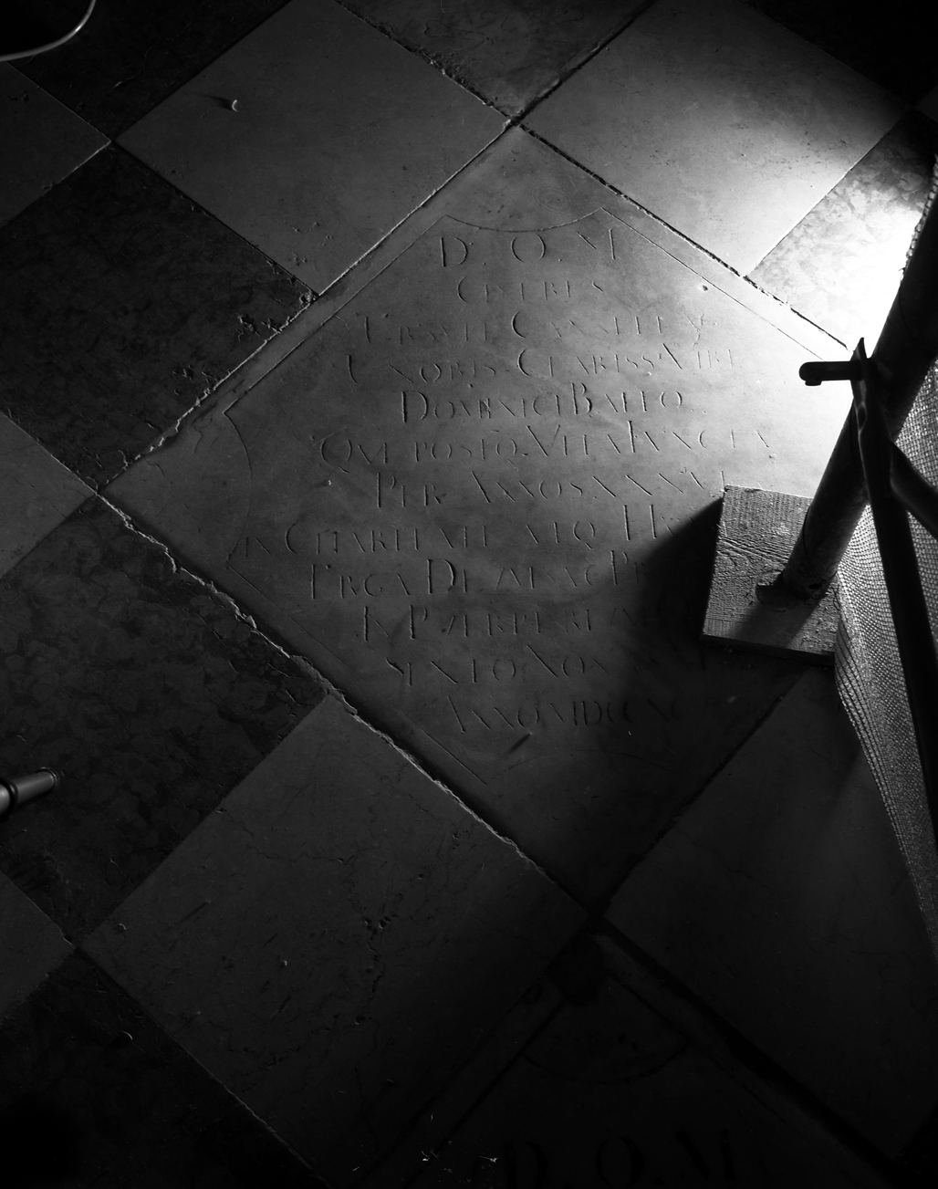 lapide tombale - ambito veneto (sec. XVIII)