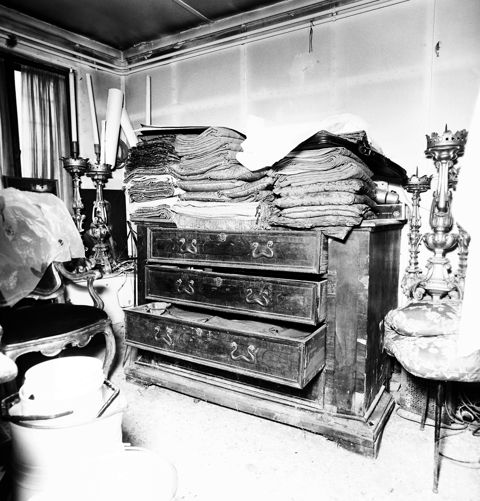 cassettone - ambito veneto (prima metà sec. XIX)