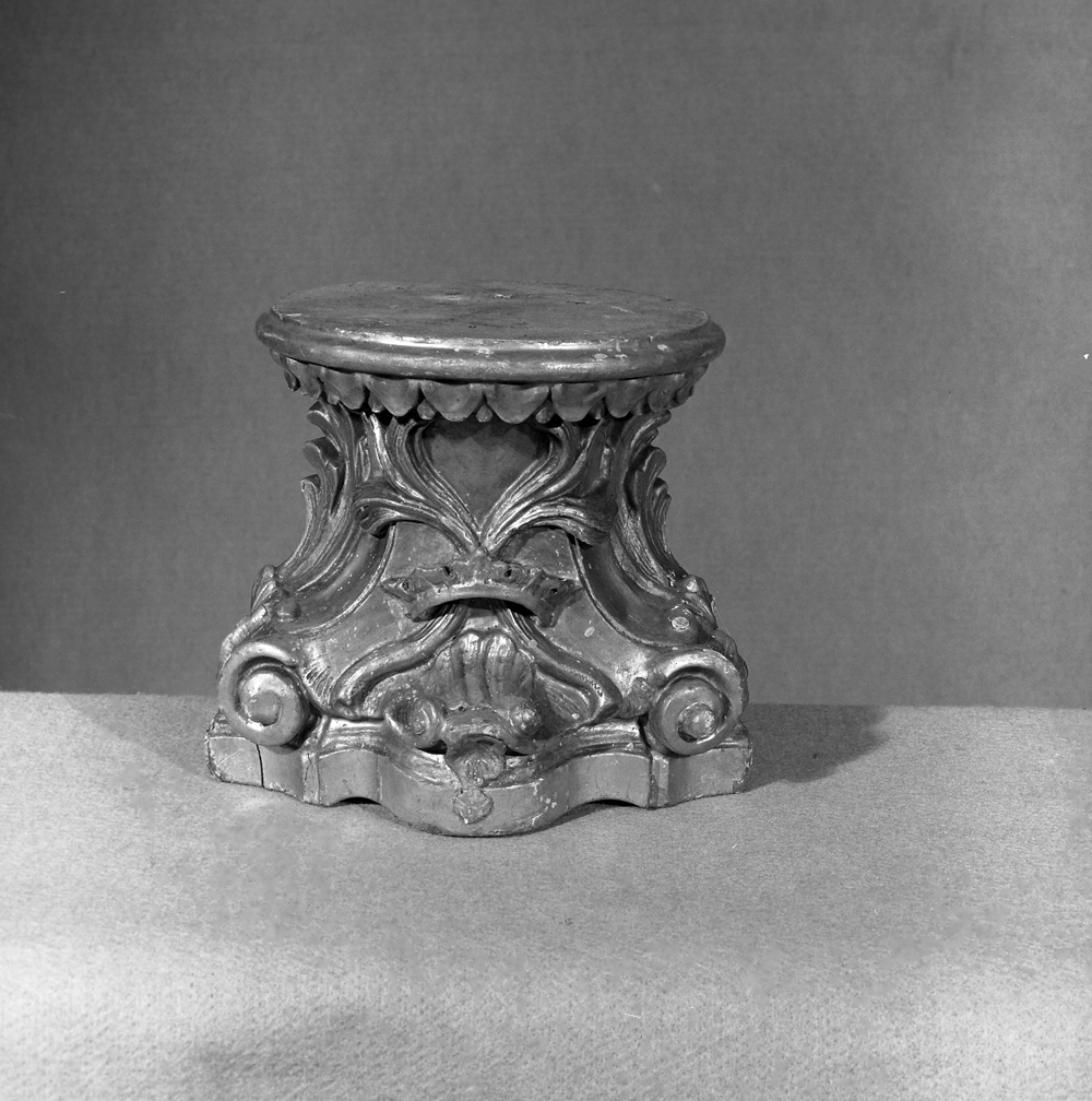 base - ambito veneto (prima metà sec. XVIII)