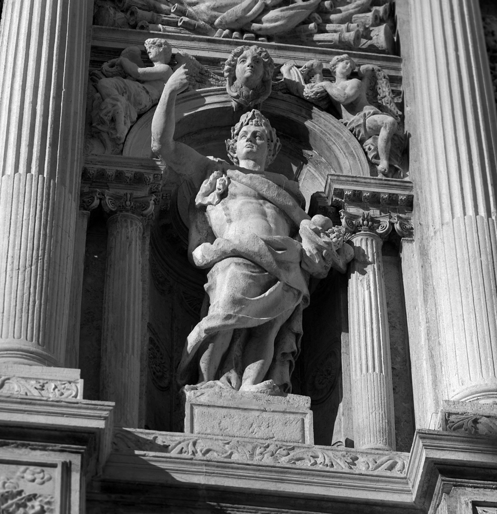 figura allegorica maschile (statua, elemento d'insieme) di Sardi Giuseppe (sec. XVII)