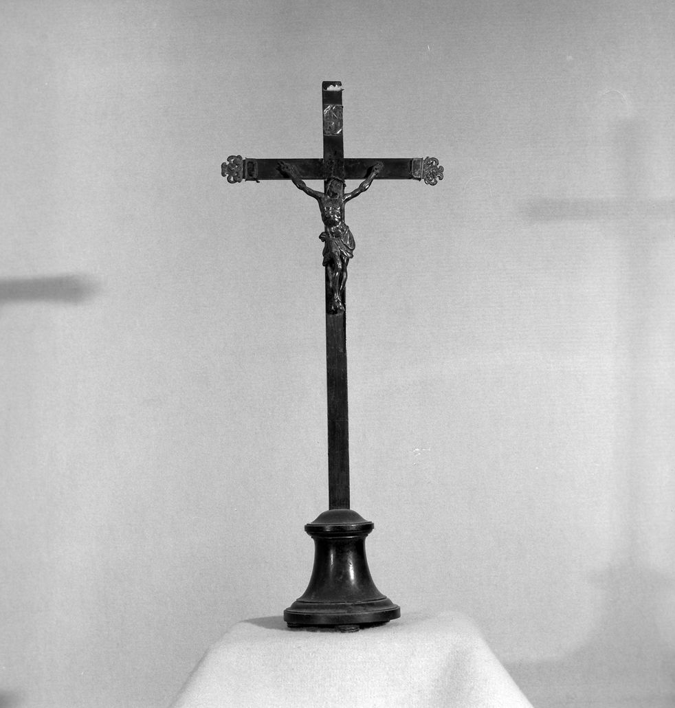 Cristo crocifisso (croce d'altare) - ambito veneziano (seconda metà sec. XVIII)