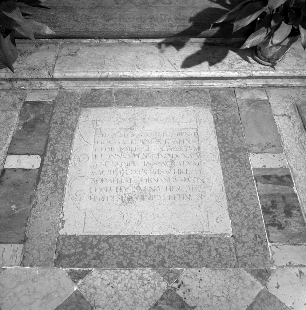 lapide tombale - ambito veneziano (sec. XVII)