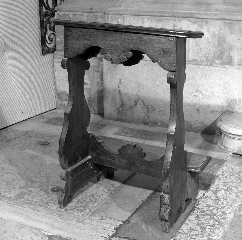 inginocchiatoio - ambito veneto (seconda metà sec. XVIII)