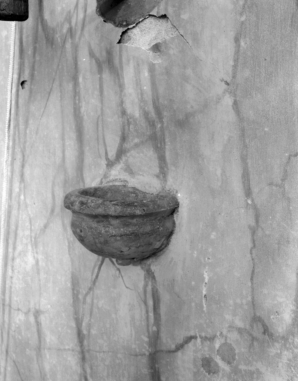 acquasantiera pensile - ambito veneto (sec. XVII)