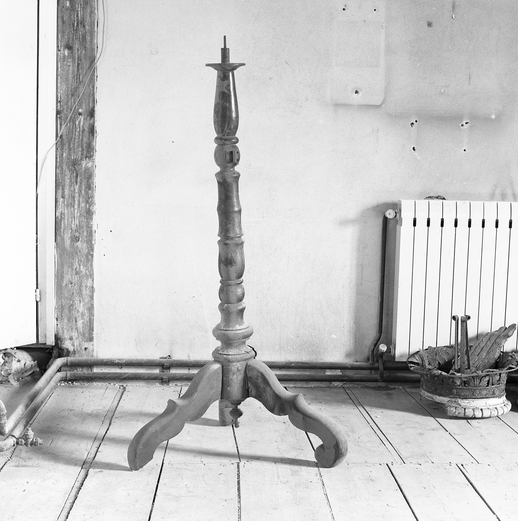 base per il cero pasquale - ambito veneto (sec. XVIII)