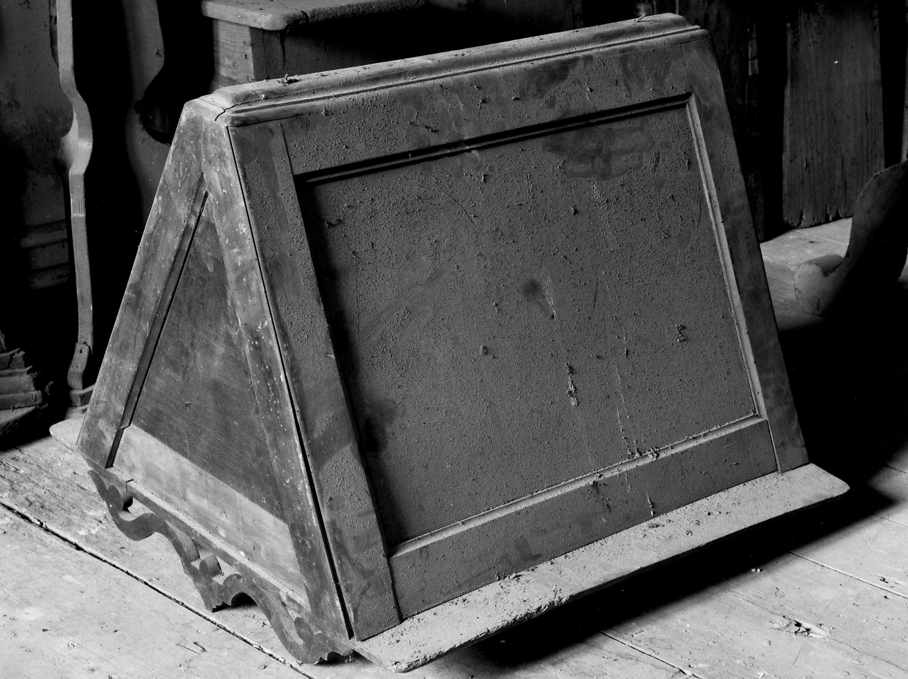 leggio, frammento - ambito veneto (sec. XVIII)