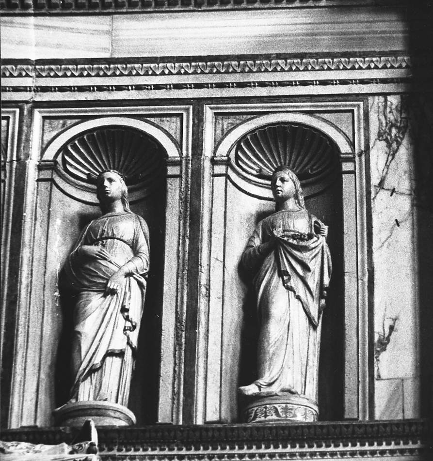 Virtù (scultura, elemento d'insieme) di Rizzo Antonio (sec. XV)