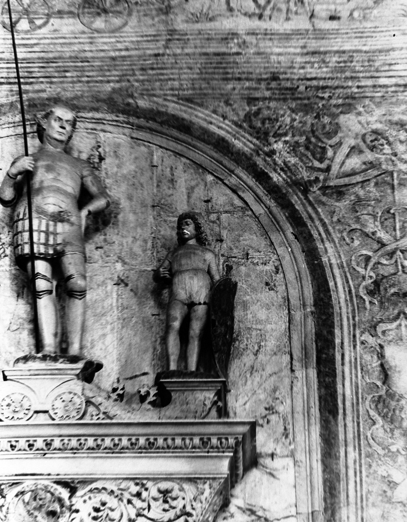 putto (scultura, elemento d'insieme) di Lombardo Pietro (sec. XV)