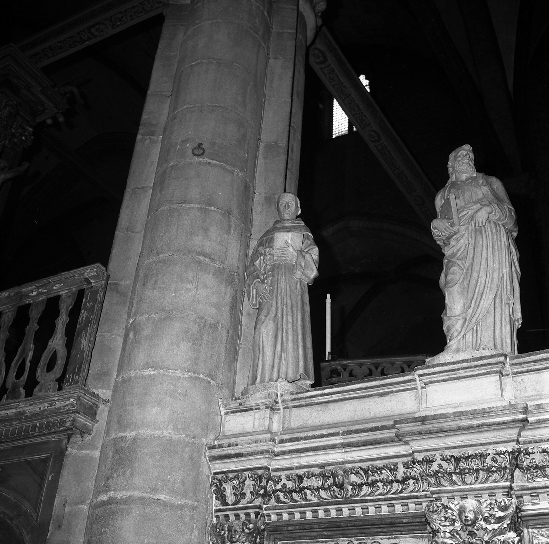 apostolo (scultura, elemento d'insieme) di Lombardo Pietro (bottega) (sec. XV)