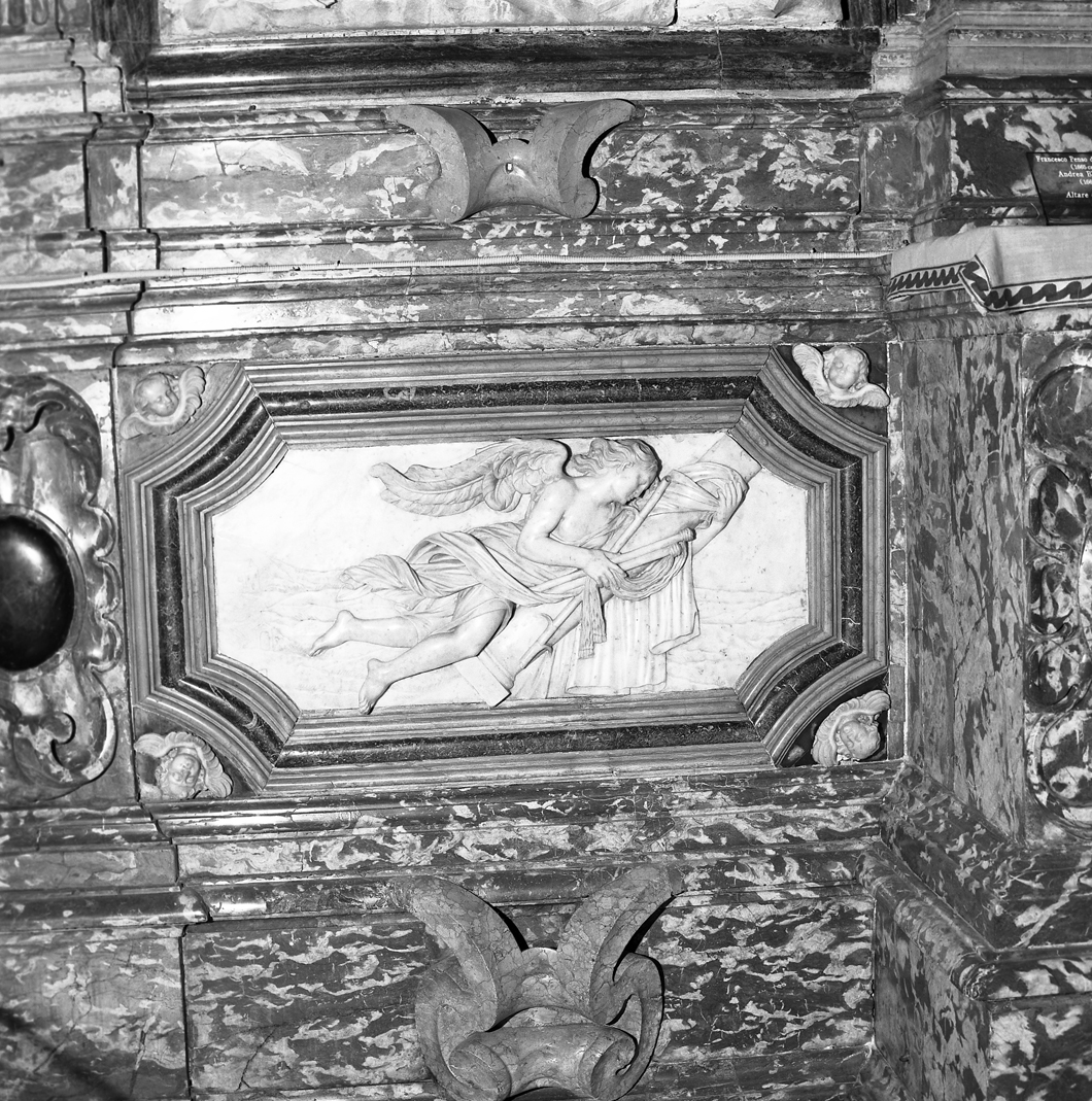 angelo con strumenti della passione (rilievo) di Cabianca Francesco detto Penso (sec. XVIII)