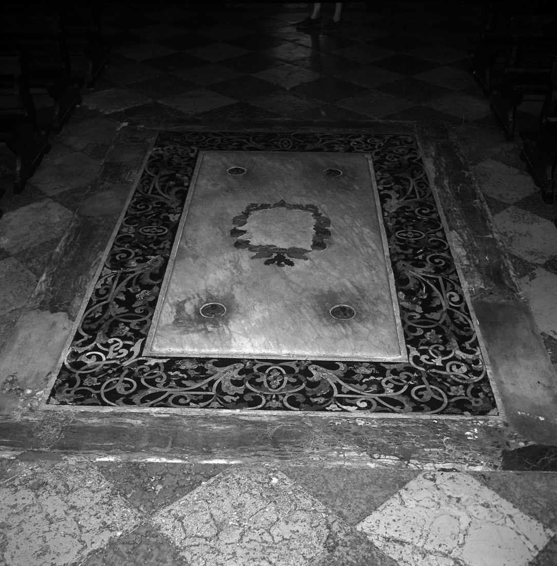 lastra tombale - ambito veneto (sec. XVII)