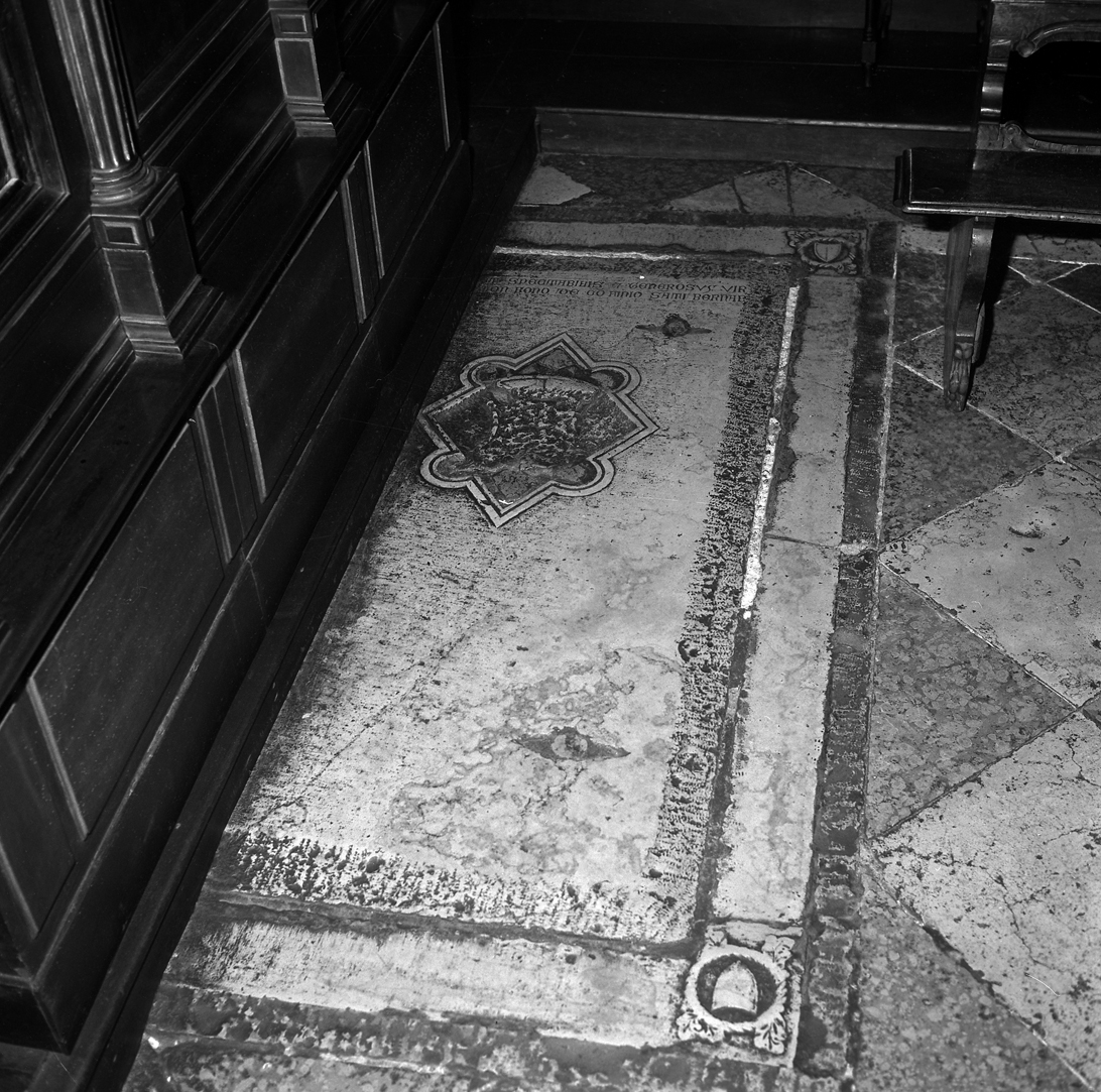 lastra tombale - ambito veneto (sec. XV)