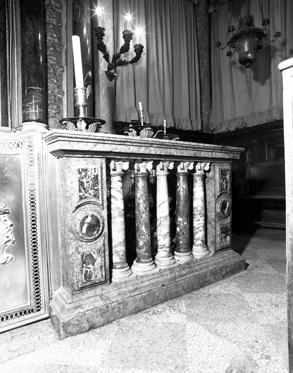 balaustrata di altare - ambito veneto (prima metà sec. XVIII)