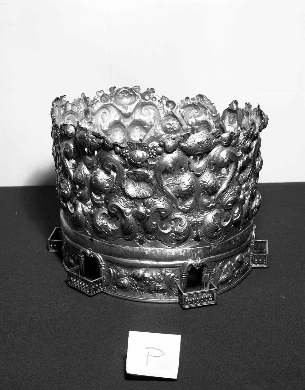 corona - bottega veneziana (sec. XVIII)