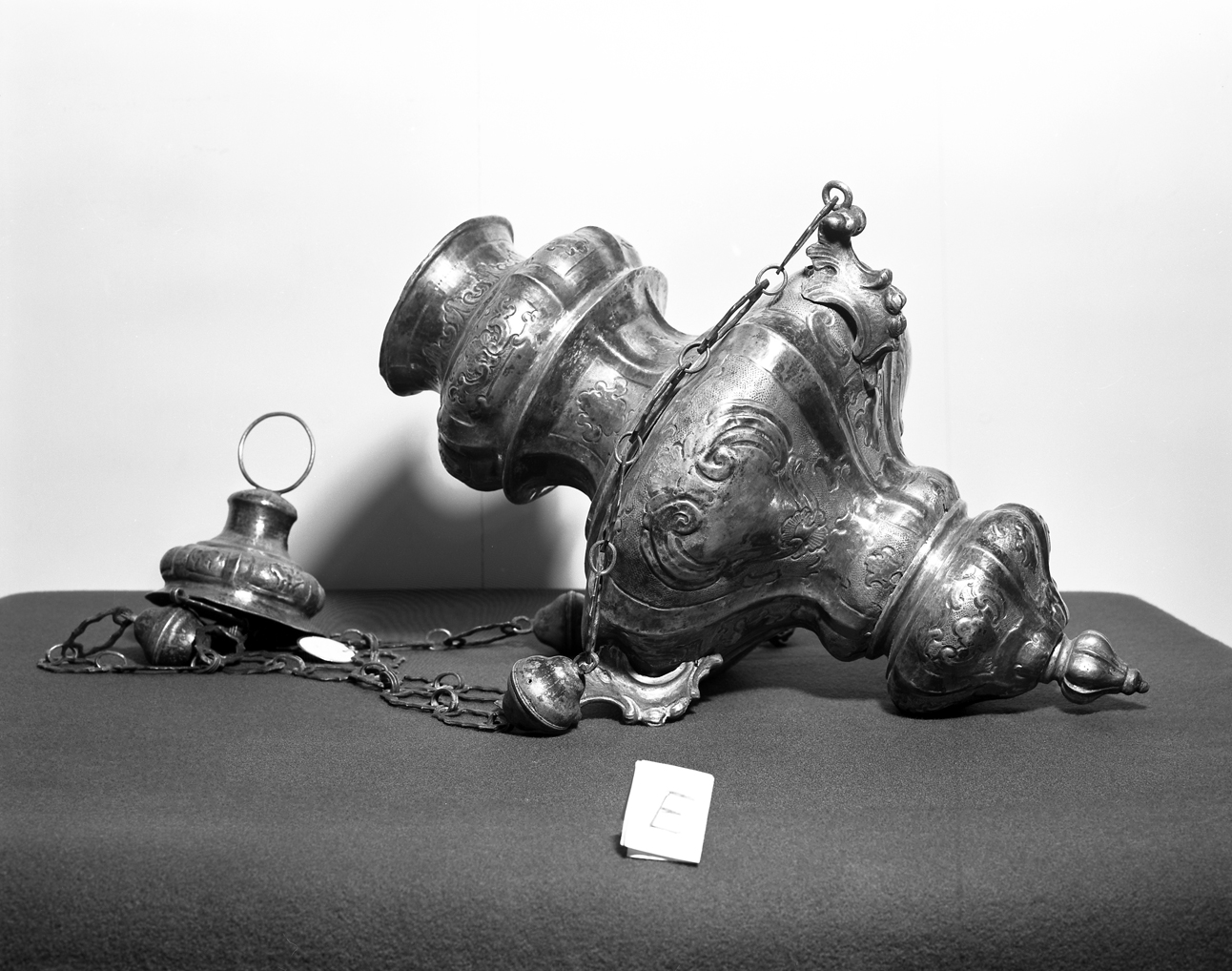 lampada pensile - bottega veneziana (sec. XVIII)