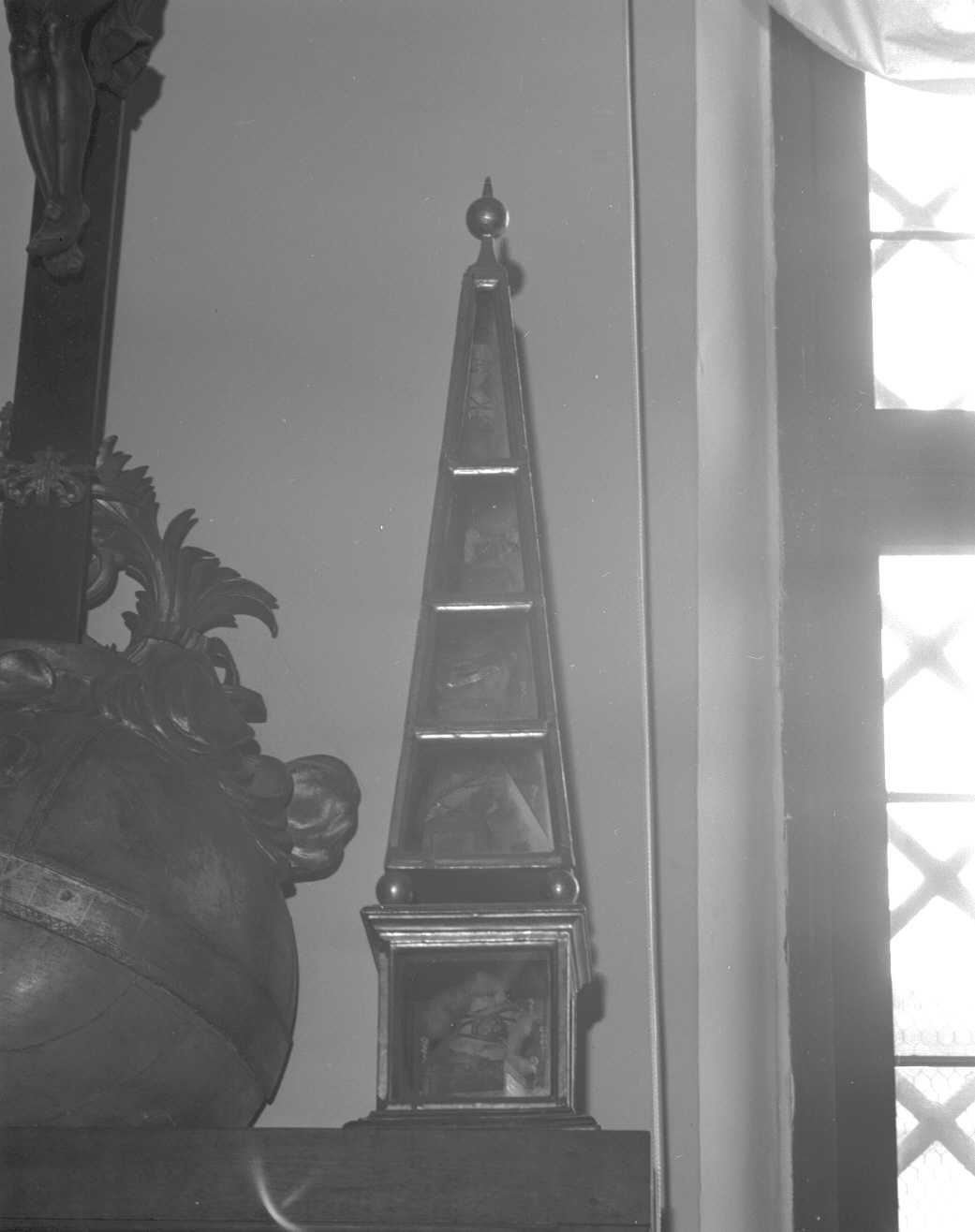 reliquiario architettonico - a obelisco, serie - bottega veneta (sec. XVIII)