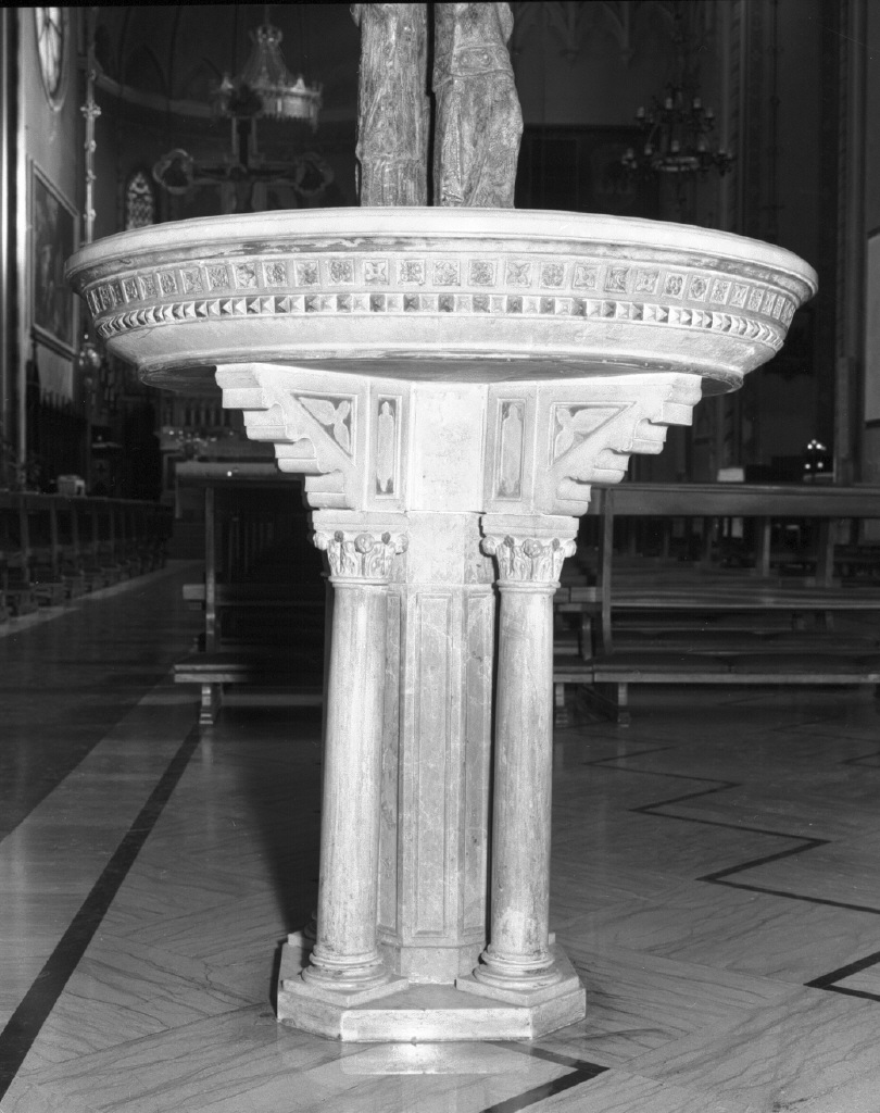acquasantiera di Meduna Giovanni Battista (sec. XIX)