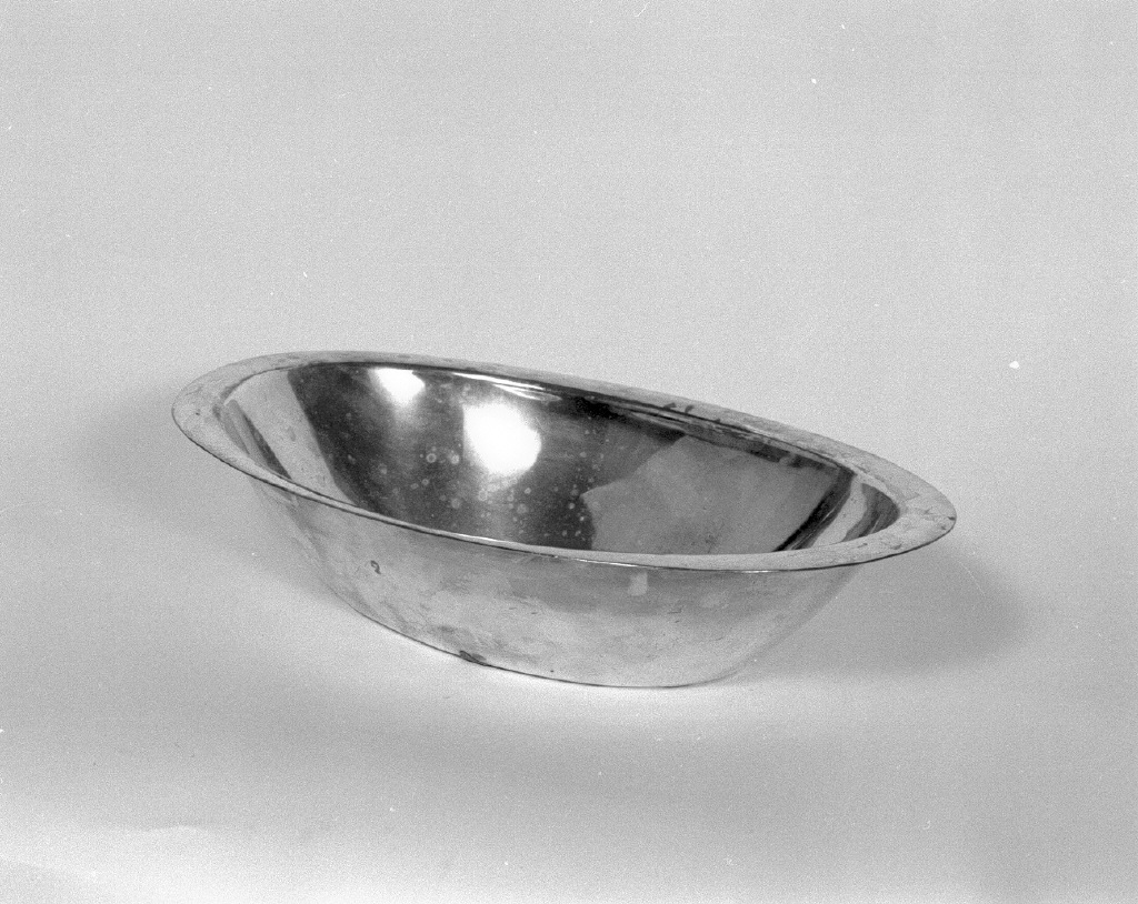 bacile - bottega veneta (prima metà sec. XIX)