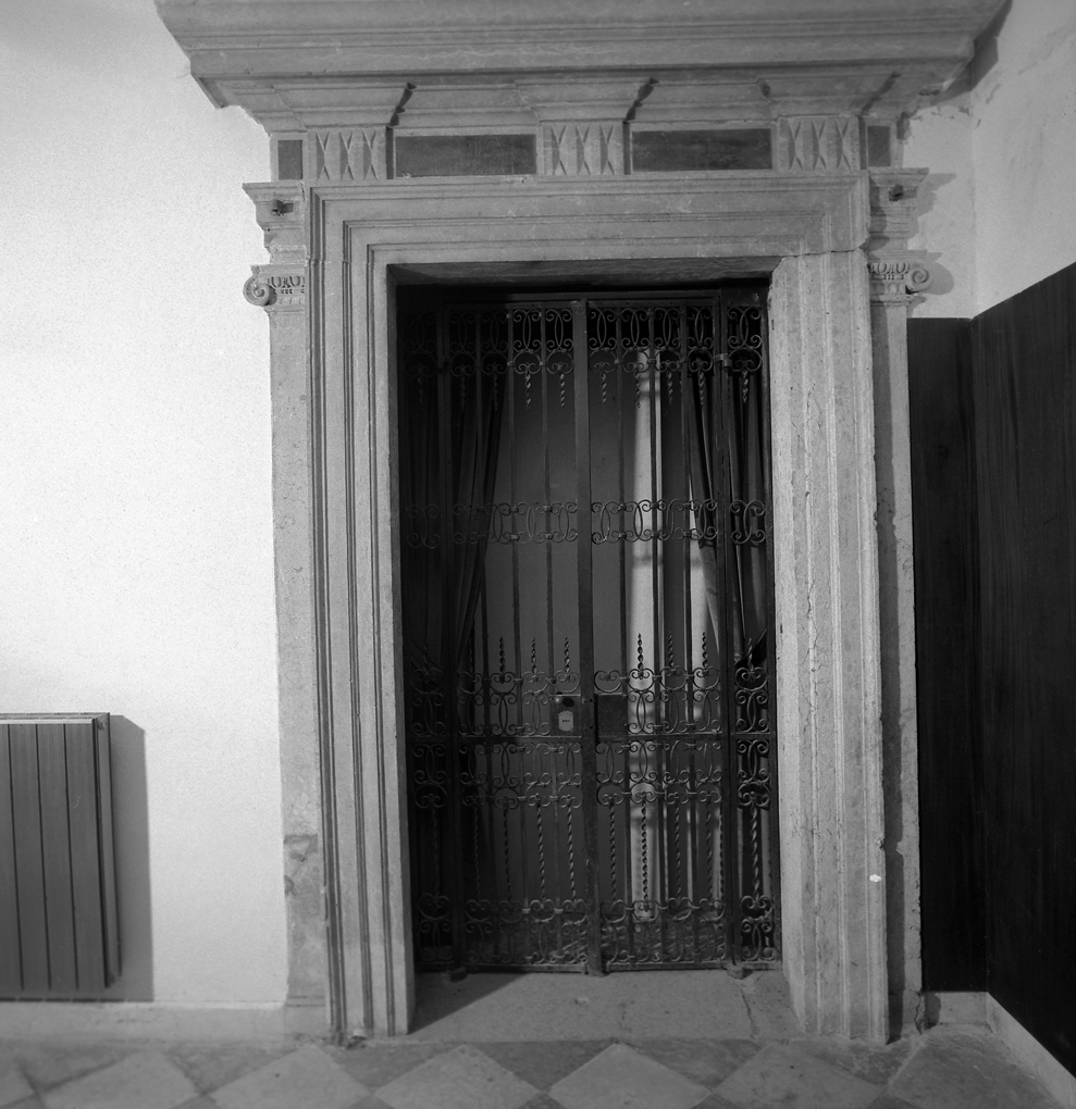 portale - ambito veneziano (sec. XVIII)