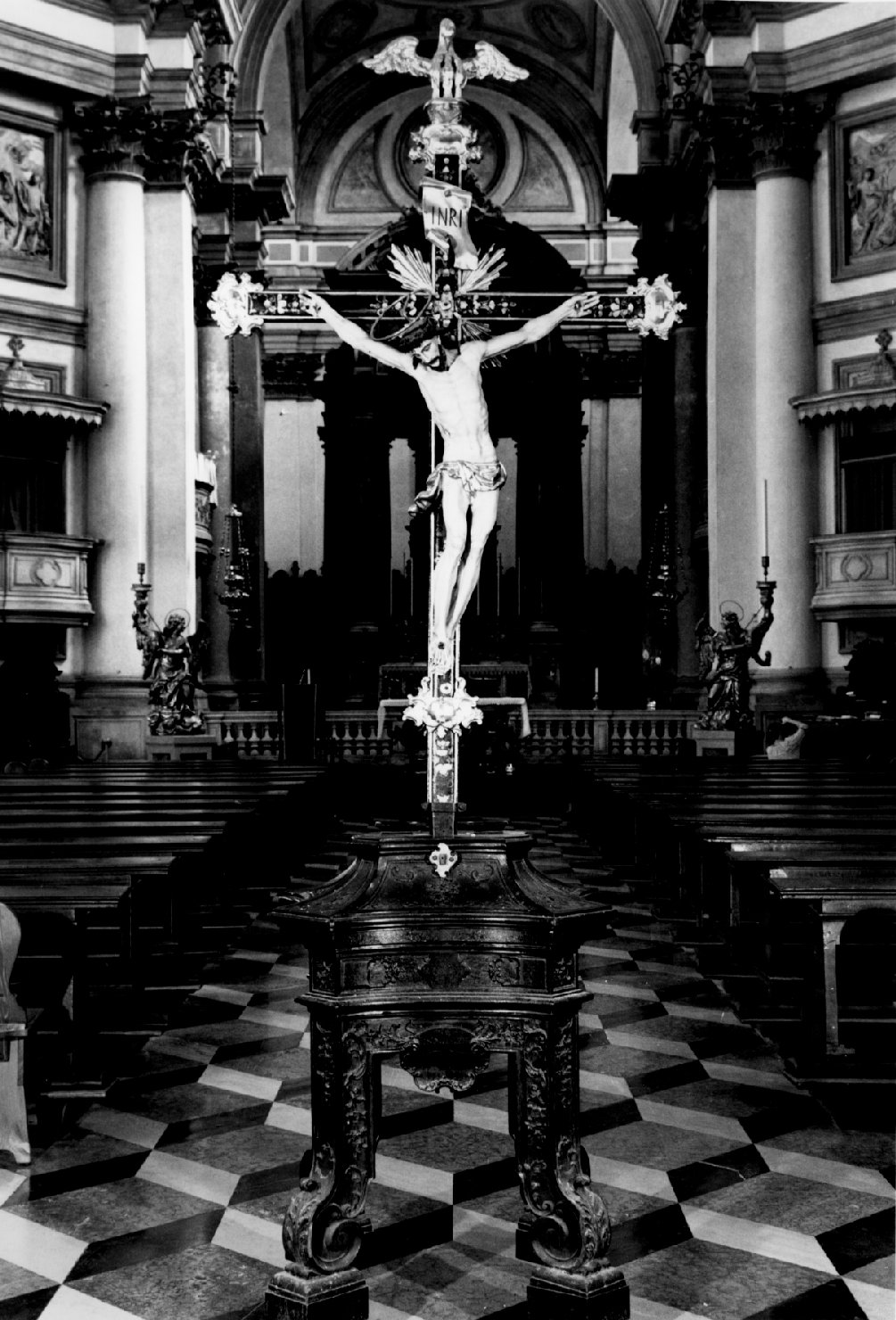 Cristo crocifisso (croce processionale, insieme) di Ceroni Bartolomeo (sec. XVIII)