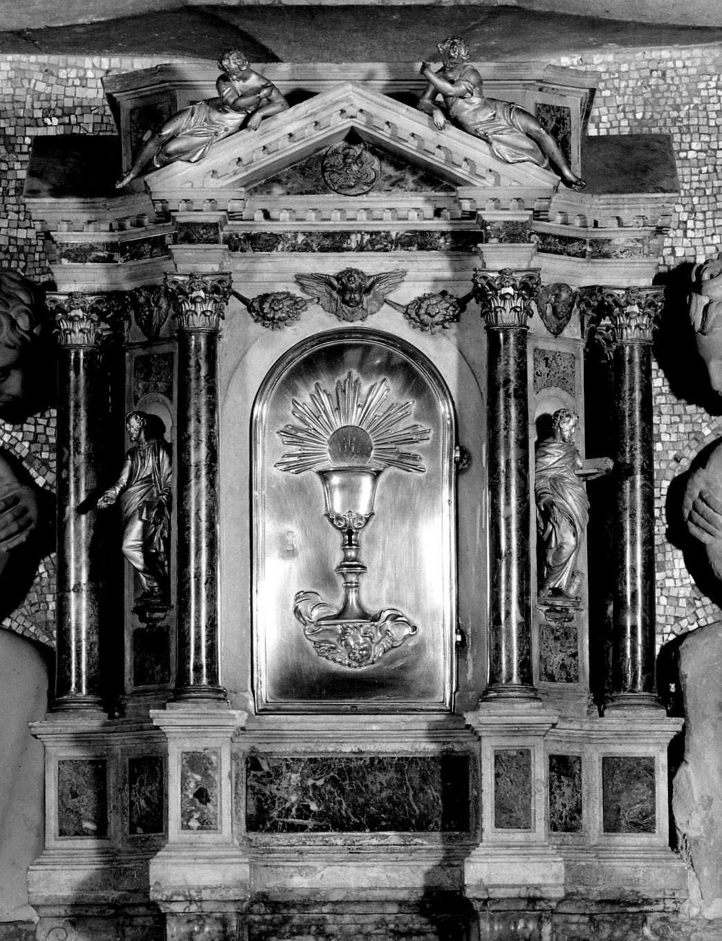 tabernacolo, elemento d'insieme di Vittoria Alessandro (scuola) (sec. XVII)