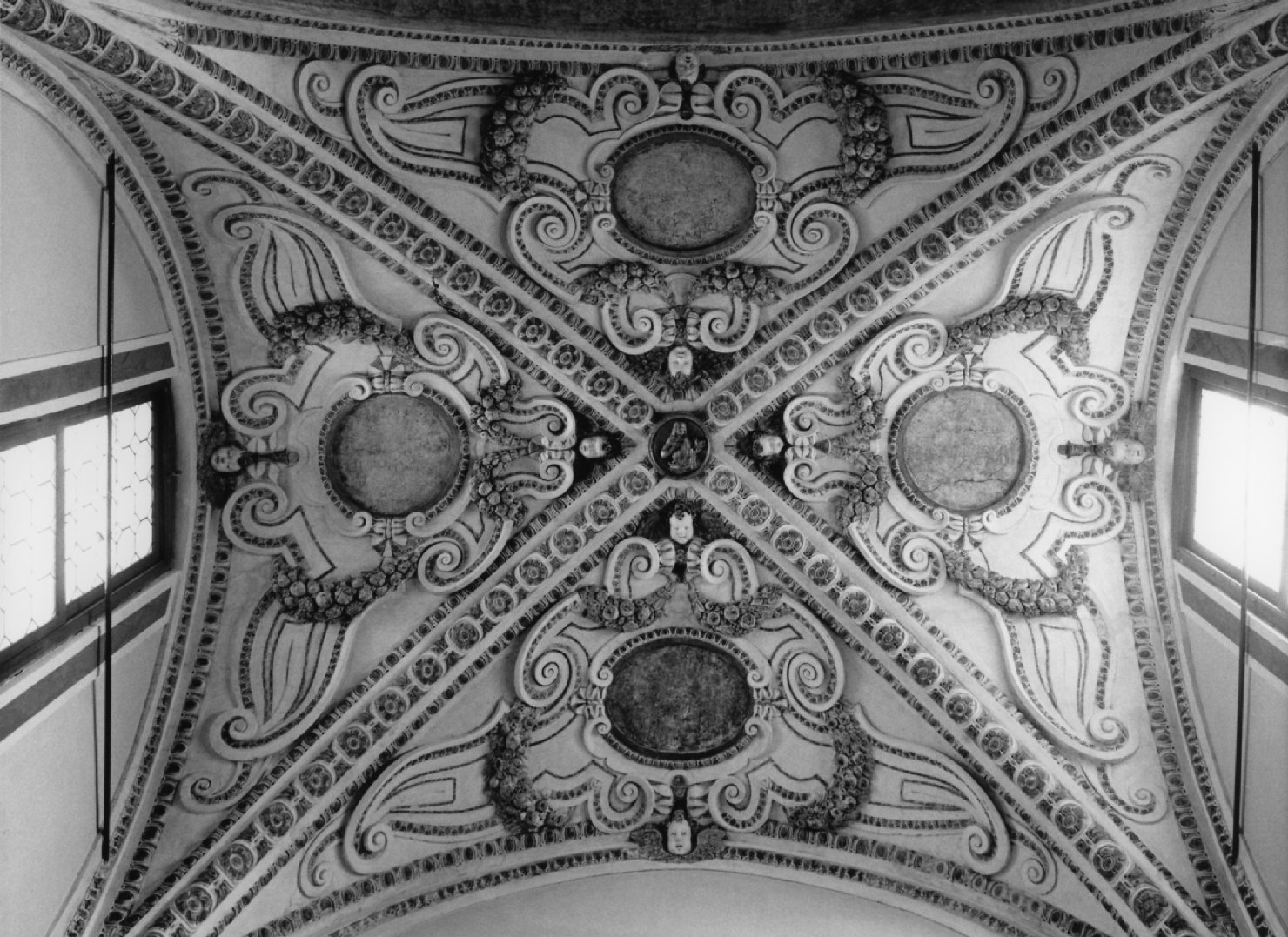 decorazione plastica di Vittoria Alessandro (bottega) (fine sec. XVI)