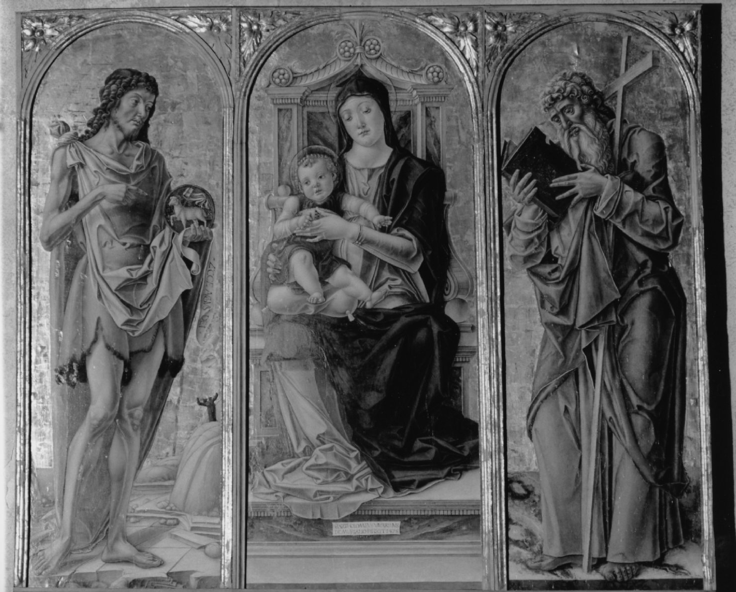 Madonna in trono e Santi (trittico, insieme) di Vivarini Bartolomeo (sec. XV)