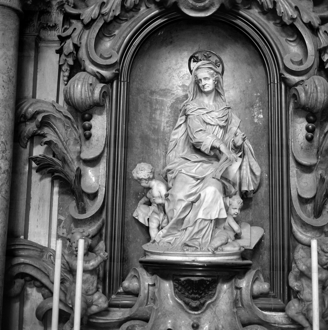 Sant'Anna (statua, elemento d'insieme) di Baratta Pietro (inizio sec. XVIII)